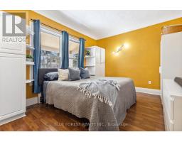 476 EMERY STREET E - 12