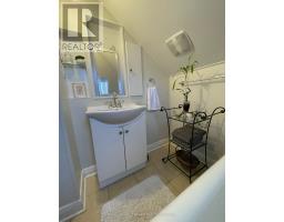 80 BYRON AVENUE E - 23