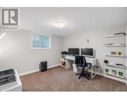 76 SANDERS STREET W - 31