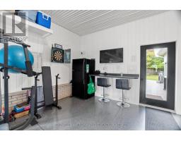 76 SANDERS STREET W - 42