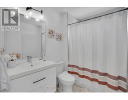 25 ALEXANDER CIRCLE - 18