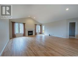 1 - 87 DONKER DRIVE - 21