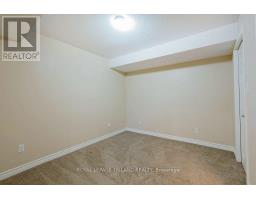 1 - 87 DONKER DRIVE - 40