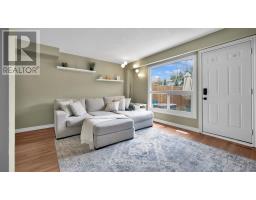 105 - 257 PIONEER DRIVE - 10