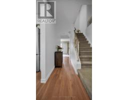 105 - 257 PIONEER DRIVE - 4