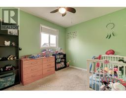 27 COOK CRESCENT - 16