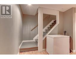 27 COOK CRESCENT - 18