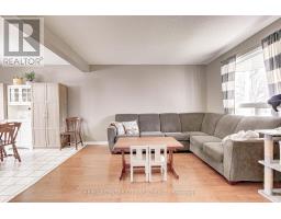 27 COOK CRESCENT - 4