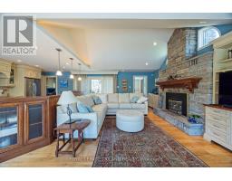 3 OLD OAK LANE - 14
