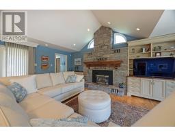 3 OLD OAK LANE - 15