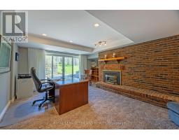 3 OLD OAK LANE - 28
