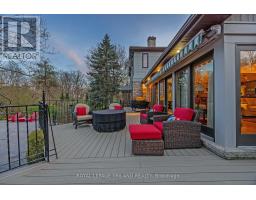 3 OLD OAK LANE - 33