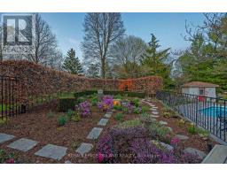 3 OLD OAK LANE - 39