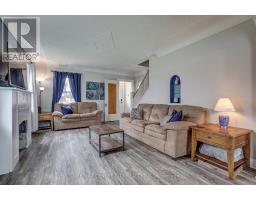 108 MYRTLE STREET - 12