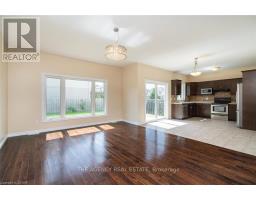 30 - 960 BITTERBUSH CRESCENT - 4