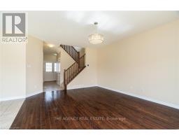 30 - 960 BITTERBUSH CRESCENT - 5