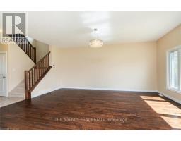 30 - 960 BITTERBUSH CRESCENT - 6