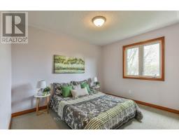 41 GREYROCK CRESCENT - 25