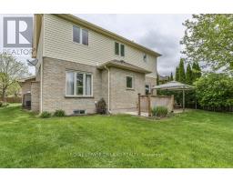 41 GREYROCK CRESCENT - 48