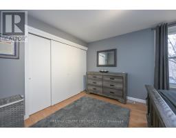 712 WONDERLAND ROAD S - 16