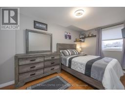 712 WONDERLAND ROAD S - 20