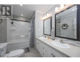 712 WONDERLAND ROAD S - 22