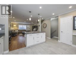 712 WONDERLAND ROAD S - 6