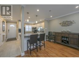 712 WONDERLAND ROAD S - 8
