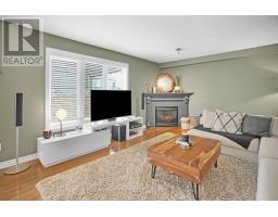 638 SPRUCEWOOD DRIVE - 12