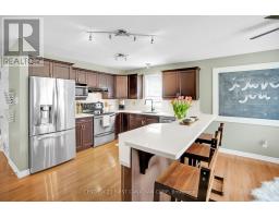 638 SPRUCEWOOD DRIVE - 17