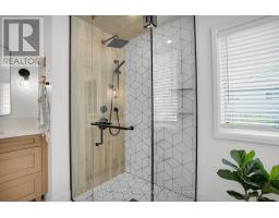 638 SPRUCEWOOD DRIVE - 27
