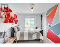 638 SPRUCEWOOD DRIVE - 31