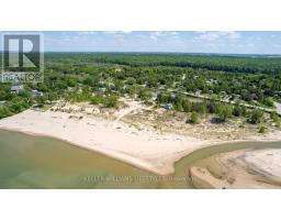 7403 SANDERSON ROAD - 32