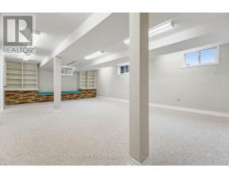 1514 STONEYBROOK CRESCENT - 36