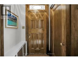329 VICTORIA STREET - 20