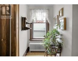 329 VICTORIA STREET - 21