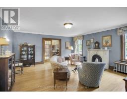 329 VICTORIA STREET - 22