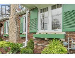 329 VICTORIA STREET - 5