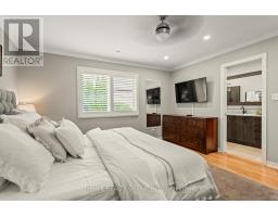 12 - 6 CADEAU TERRACE - 25