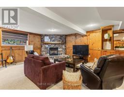 12 - 6 CADEAU TERRACE - 35
