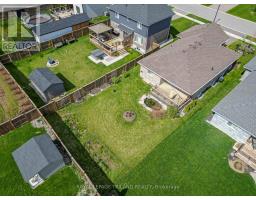 15 SHAWNS TRAIL - 33