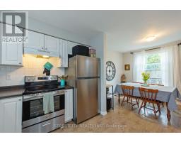 138 CARLYLE DRIVE - 18