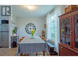 138 CARLYLE DRIVE - 26