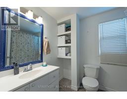 138 CARLYLE DRIVE - 33