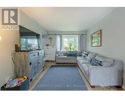 138 CARLYLE DRIVE - 6