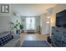 138 CARLYLE DRIVE - 7