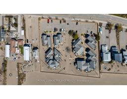 3 - 374 EDITH CAVELL BOULEVARD - 5