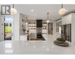 777 ZAIFMAN CIRCLE - 11
