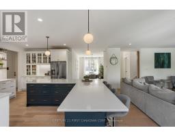 777 ZAIFMAN CIRCLE - 13