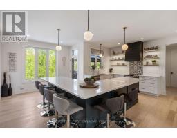 777 ZAIFMAN CIRCLE - 9